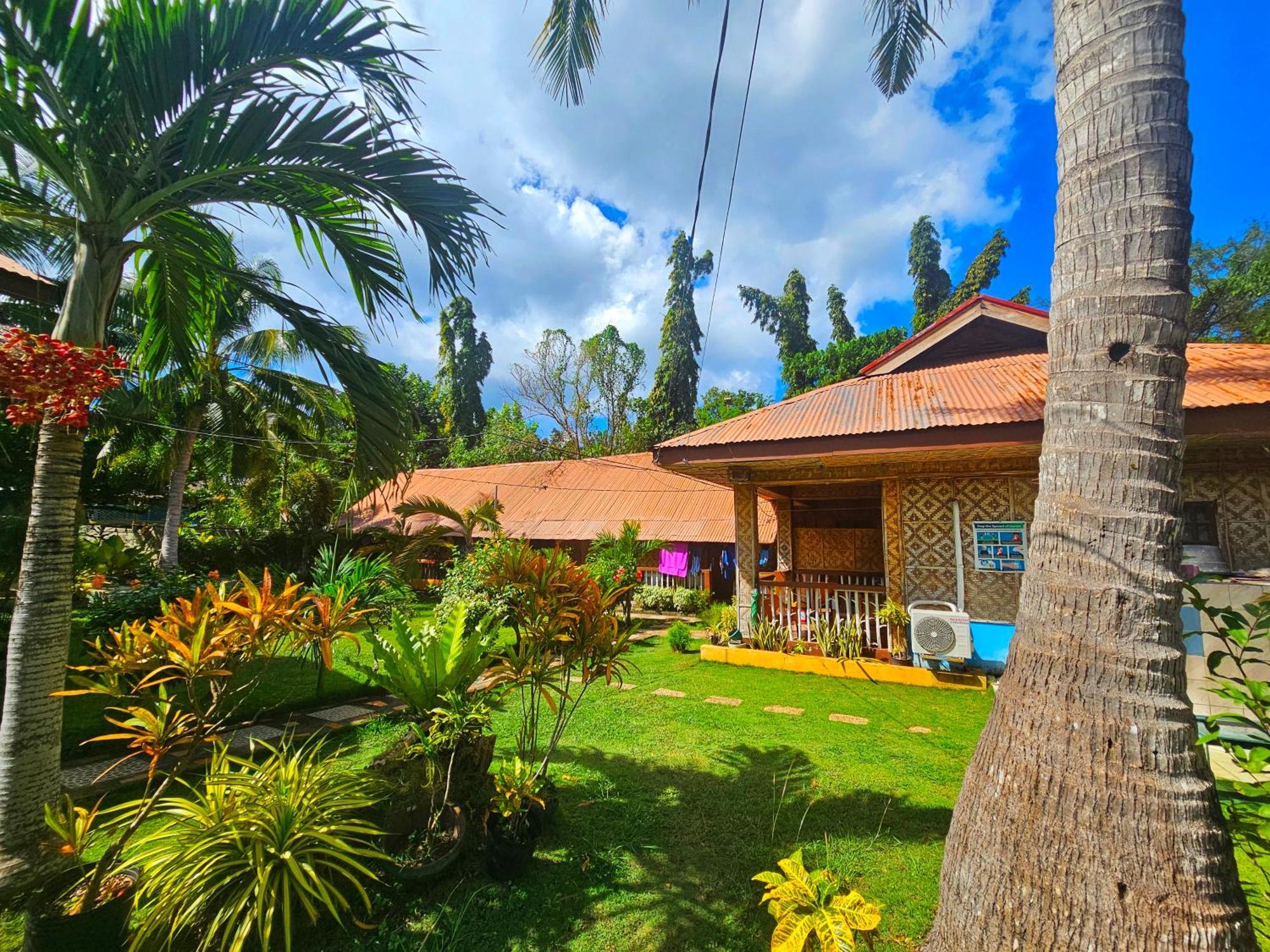 Bohol Sea Breeze Cottages And Resort Tawala  Exterior foto