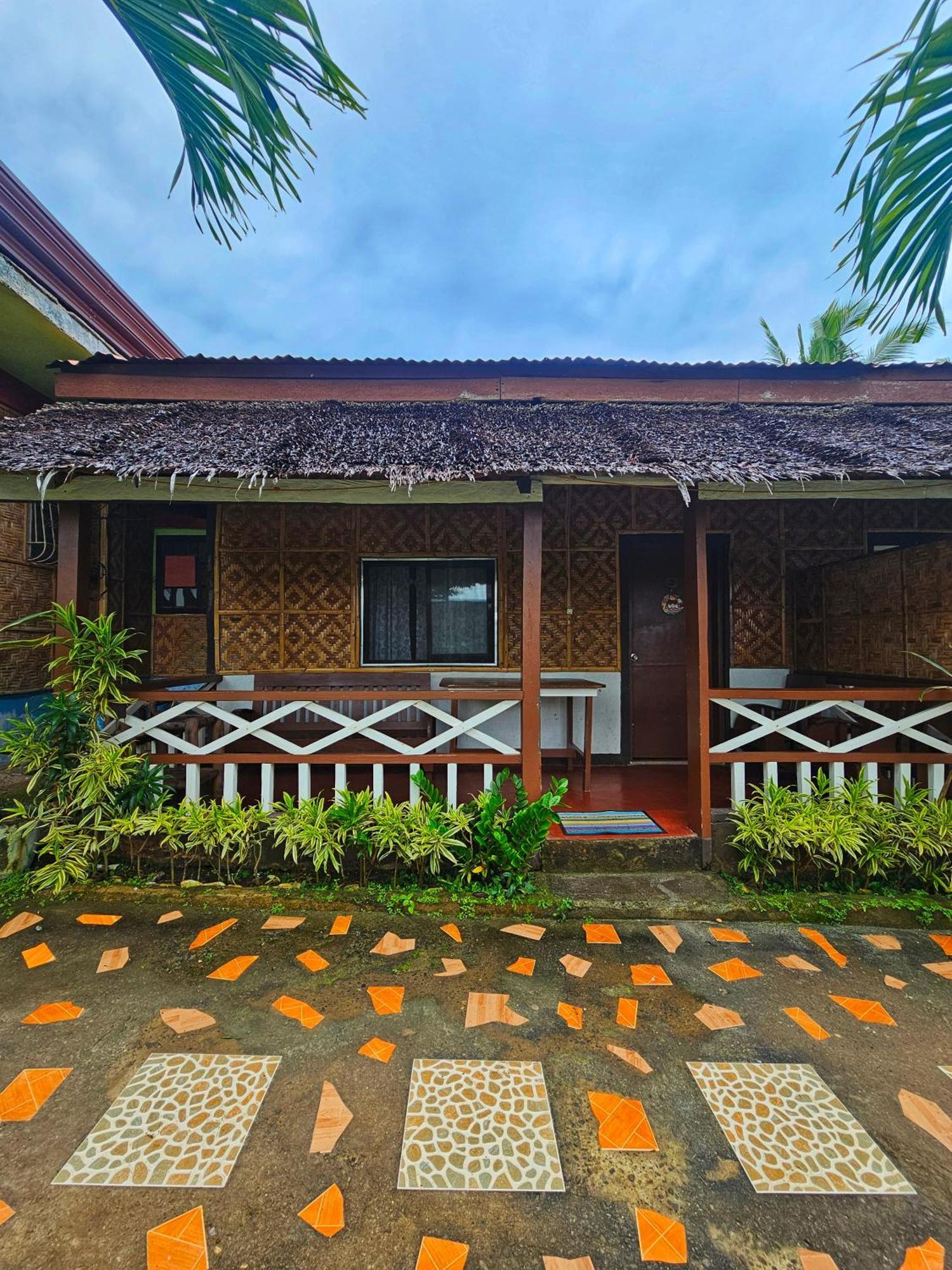 Bohol Sea Breeze Cottages And Resort Tawala  Exterior foto